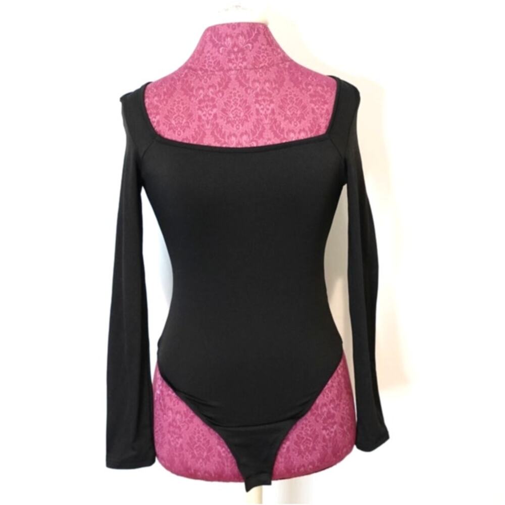 JIREH Square Neck /Long Sleeve / Body Suit / Snap Closure/ Shapewear